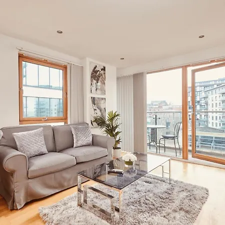 Apartmán Deluxe Riverside Balcony &free Parking