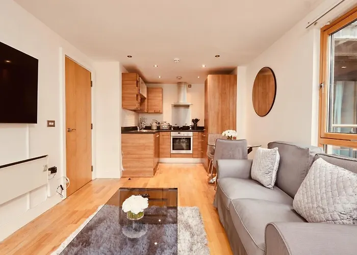 Apartment Deluxe Riverside Balcony &free Parking Leeds (West Yorkshire)