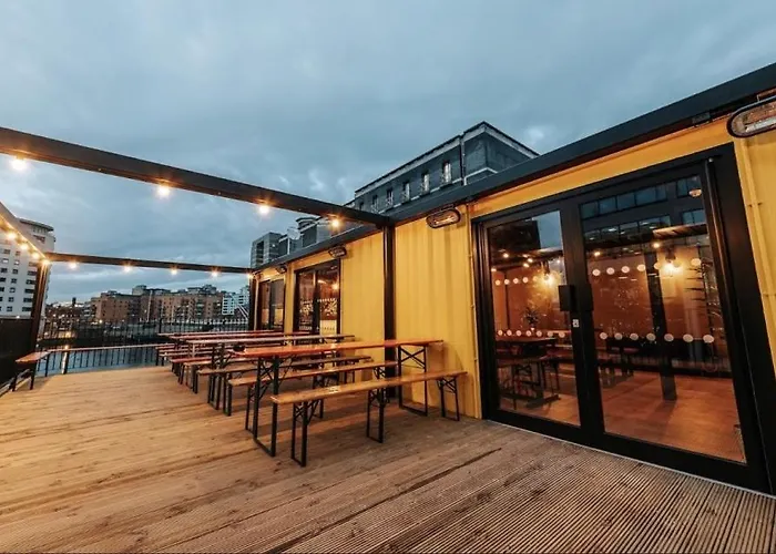 公寓 Deluxe Riverside Balcony &free Parking 利兹