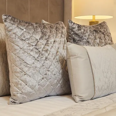 Apartamento Deluxe Riverside Balcony &free Parking *